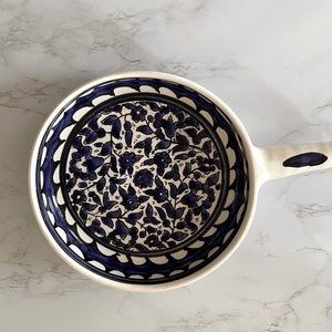 HAND PAINTED CERAMIC BLUE & WHITE DISH FROM JORDAN